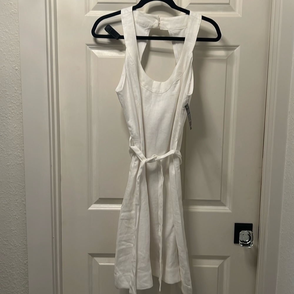 Boston proper aline linen dress with waist tie, never worn, size 10